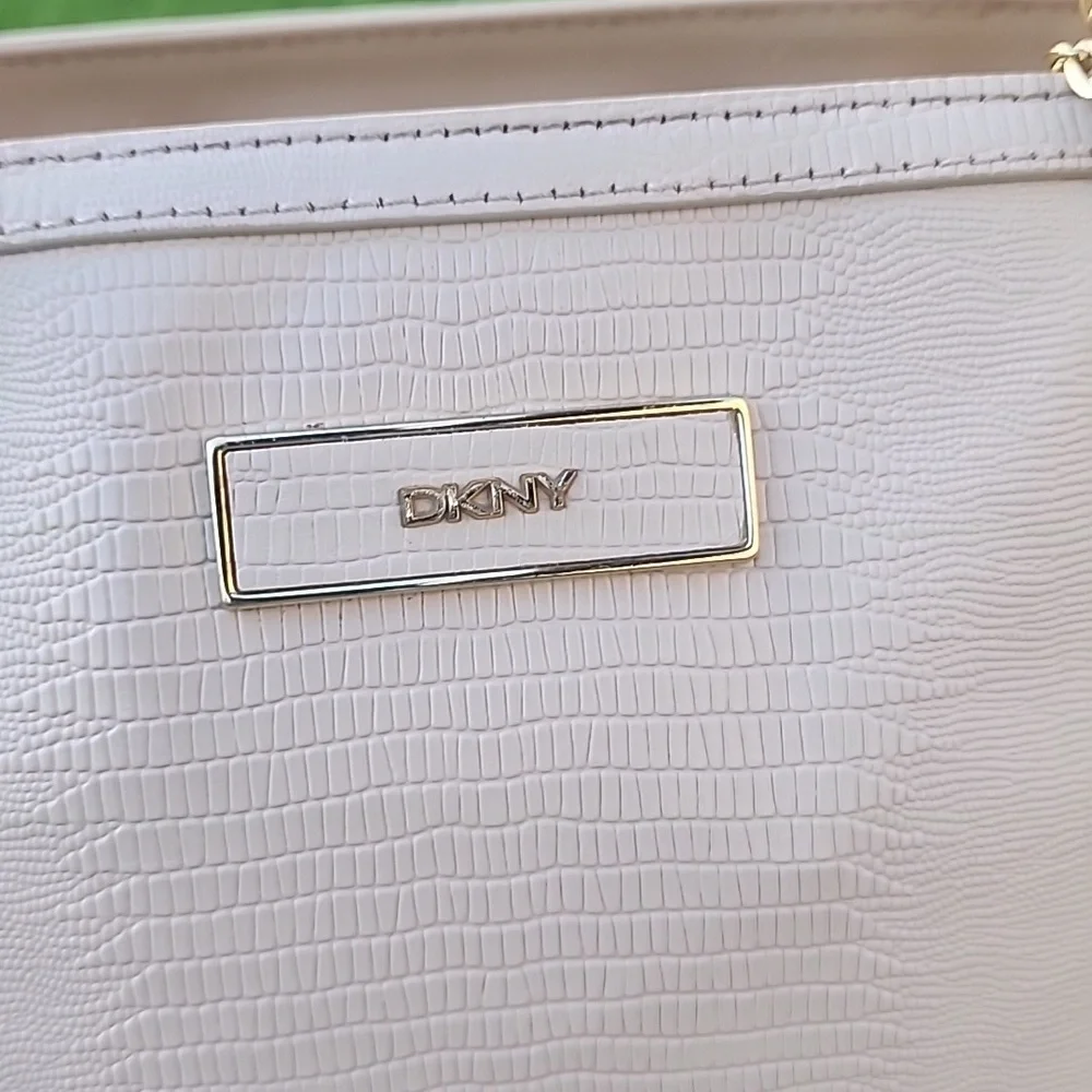 DKNY Croc Embossed Cream Leather Tote Bag with Tag